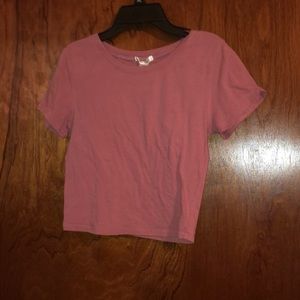 Short sleeve cropped fitted T-shirt